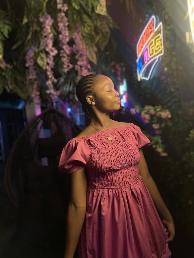 Sarah - Embassadors Profile